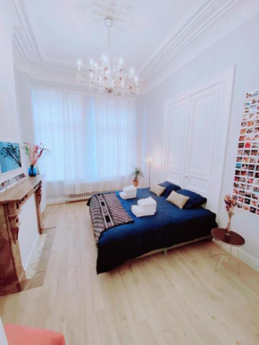 Romantic apartment in most trendy central hotspot +Breakfast
